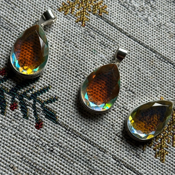 Rainbow aura quartz 925 silver pendant - Picture 6 of 10